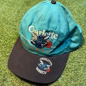 Vintage Charlotte Hornets Snapback Hat